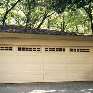 Steel Garage Doors for houses and businesses