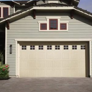 Vinyl Garage Doors that are affordable and beautiful